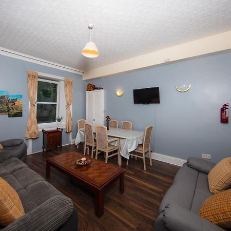 Super Central 4Bedroom Apartment At The Meadows Единбург Екстериор снимка