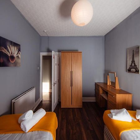 Super Central 4Bedroom Apartment At The Meadows Единбург Екстериор снимка