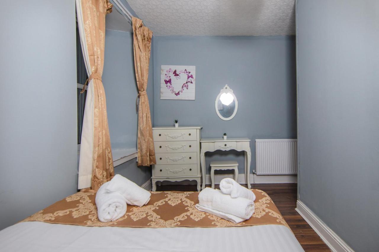 Super Central 4Bedroom Apartment At The Meadows Единбург Екстериор снимка