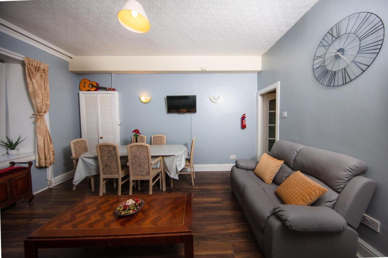 Super Central 4Bedroom Apartment At The Meadows Единбург Екстериор снимка