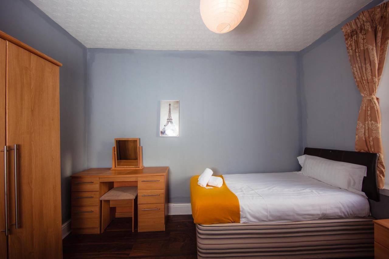 Super Central 4Bedroom Apartment At The Meadows Единбург Екстериор снимка