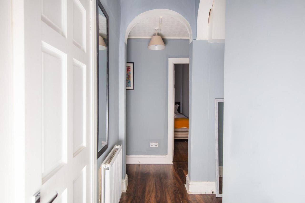 Super Central 4Bedroom Apartment At The Meadows Единбург Екстериор снимка