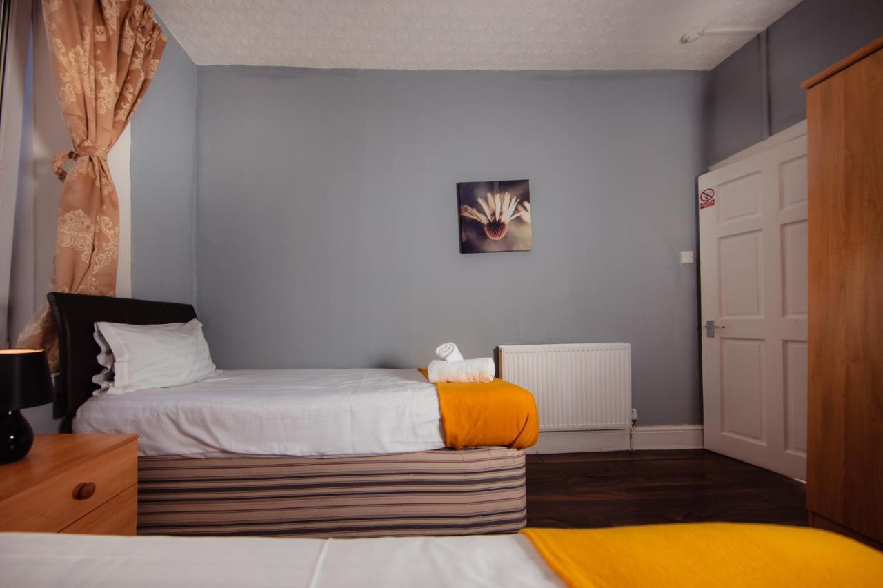 Super Central 4Bedroom Apartment At The Meadows Единбург Екстериор снимка